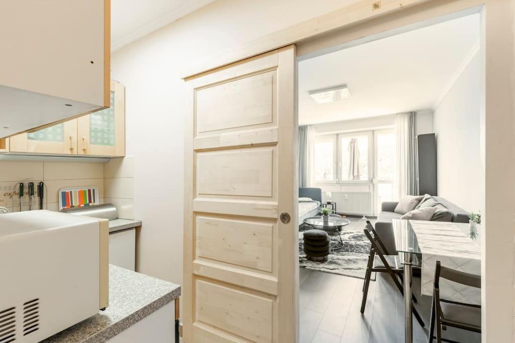 Lovely 1 Bedroom Flat - Gazdagret Budapeste Exterior foto