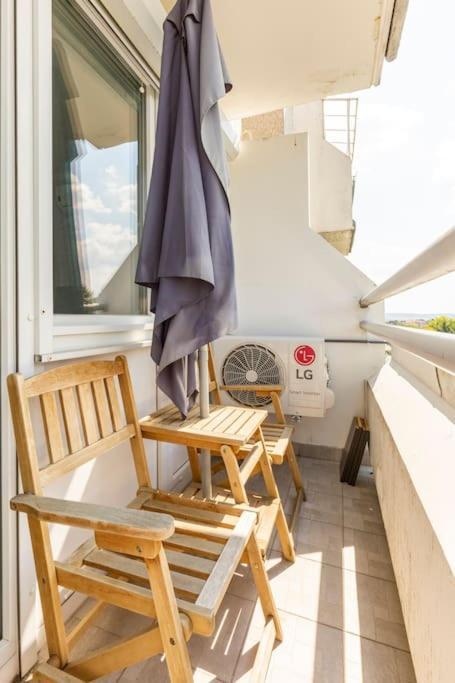 Lovely 1 Bedroom Flat - Gazdagret Budapeste Exterior foto
