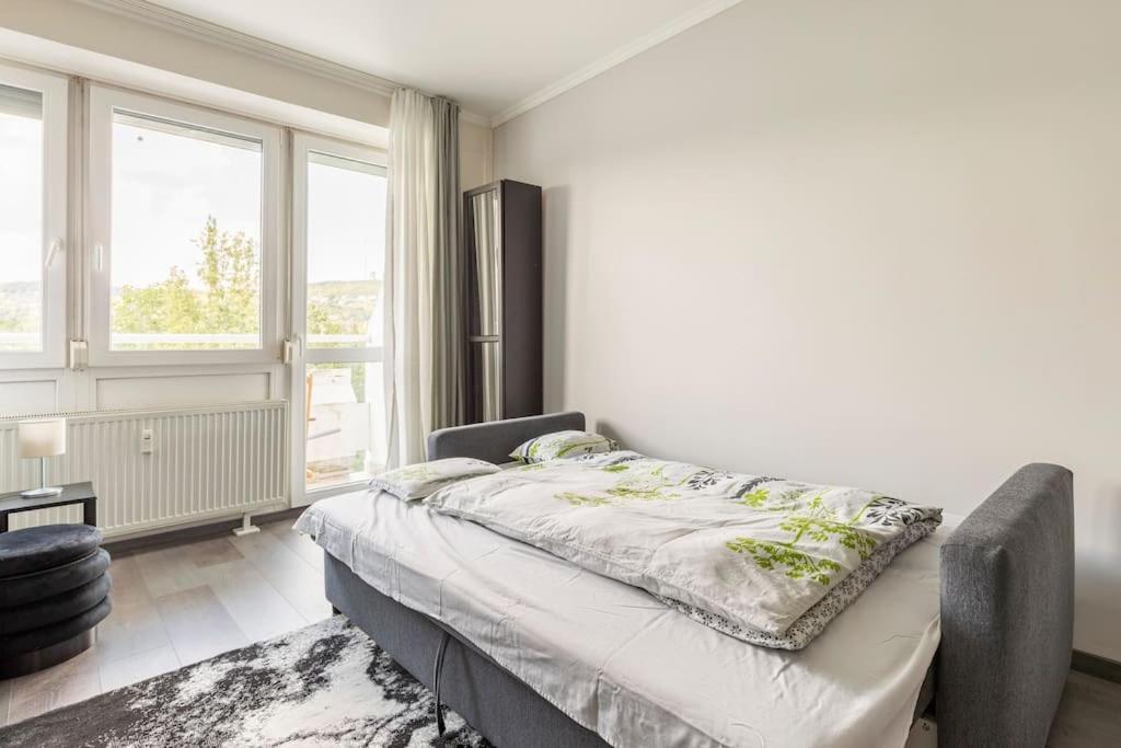 Lovely 1 Bedroom Flat - Gazdagret Budapeste Exterior foto