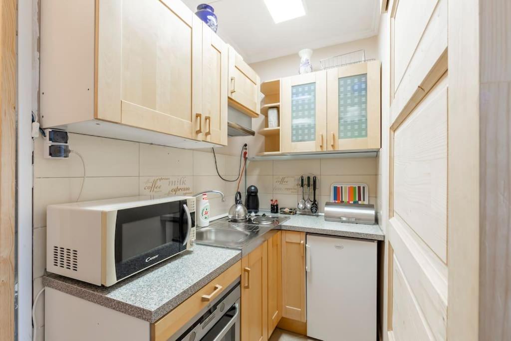 Lovely 1 Bedroom Flat - Gazdagret Budapeste Exterior foto